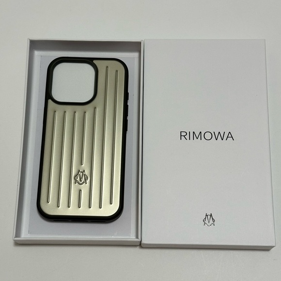 Rimowa Iphone Case Aluminum For Iphone 16 Pro Max TITANIUM - Picture 7 of 8